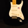 Fender Eric Johnson Stratocaster® Maple Black Scratch & Dent