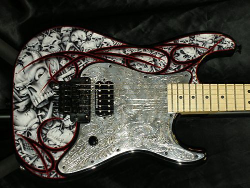 無料発送 Custom USA Charvel Shop Fender Guitar Tribal Gothic Skull Ornament