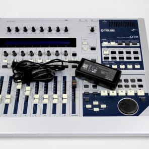 YAMAHA デジタルミキサー 01X 完動品　honhatt s-l1200.jpg