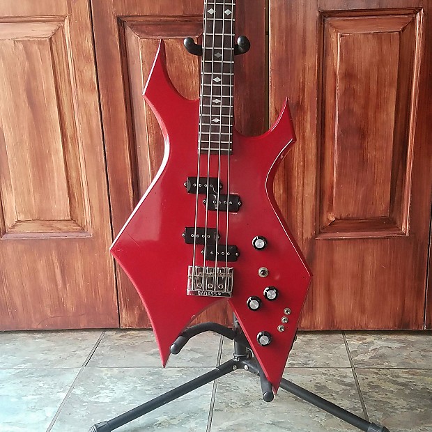 Nikki sixx bc top rich warlock bass