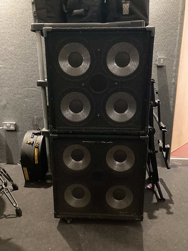 Hartke 4x10 or 8x10 Transporter Bass Reverb