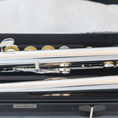 Yamaha YFL-200AD II Advantage Student Flute *Cleaned & Serviced *Ready to play image 7