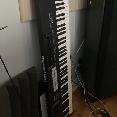 Novation Launchkey 88 MKIII MIDI Keyboard Controller 2022 - Present - Black