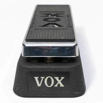 VOX V847 Wah-Wah Guitar Effect Pedal with Leather Bag image 3