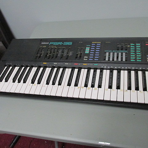 Yamaha PSR-36 Portable Keyboard 61 Keys | Reverb