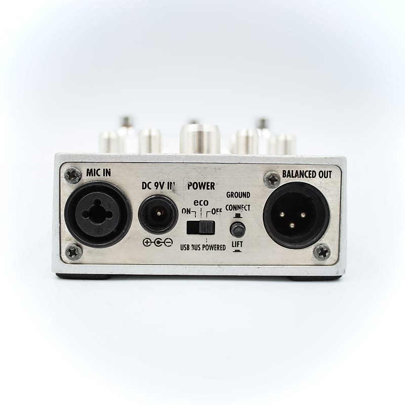 Zoom A3 Acoustic Guitar Preamp and Multi-Effect