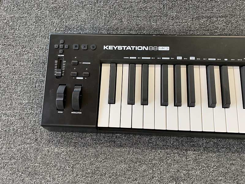 M-Audio Keystation 88 MkIII MIDI Keyboard Controller 2019 - Present - Black