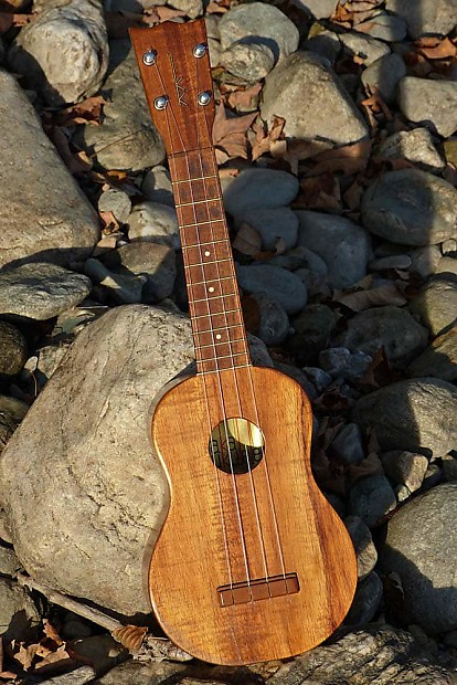 1950s Kamaka