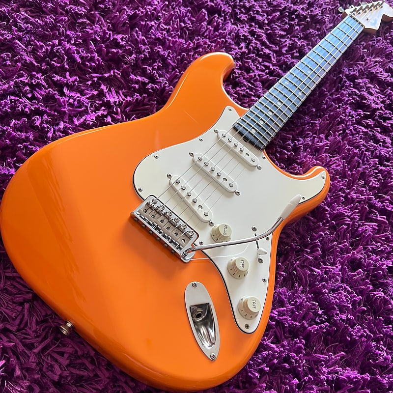 Fender Player Stratocaster Maple Fingerboard Capri Orange
