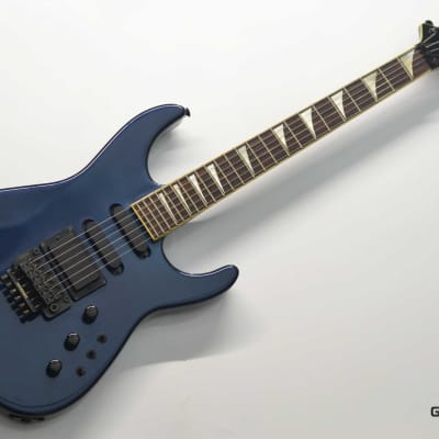 大人上品なおすすめコーデ Fernandes STJ-120 | Reverb ギター