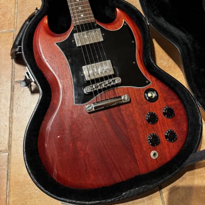 Gibson SG Faded チェリー Gibson SG Special Faded with Rosewood Fretboard Worn Cherry