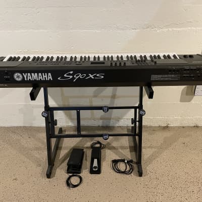Yamaha S90 XS 88-key Master Keyboard 2009 - Present - Black