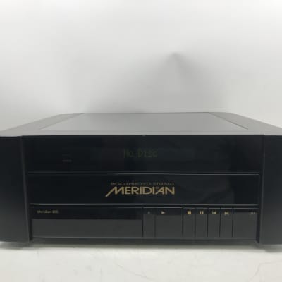 Meridian 800 DVD / CD Transport image 1