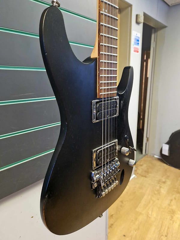 Ibanez S320 Standard | Reverb Canada