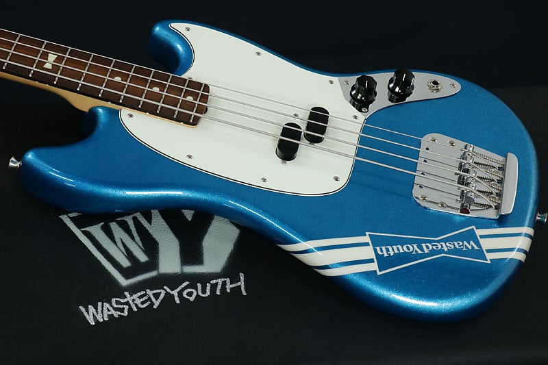 Fender LIMITED WASTED YOUTH MUSTANG BASS Fender x | Reverb Malta