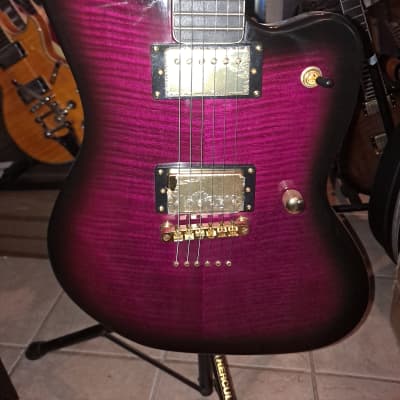 Juicy Guitars JJ 2023 - Alien red image 2
