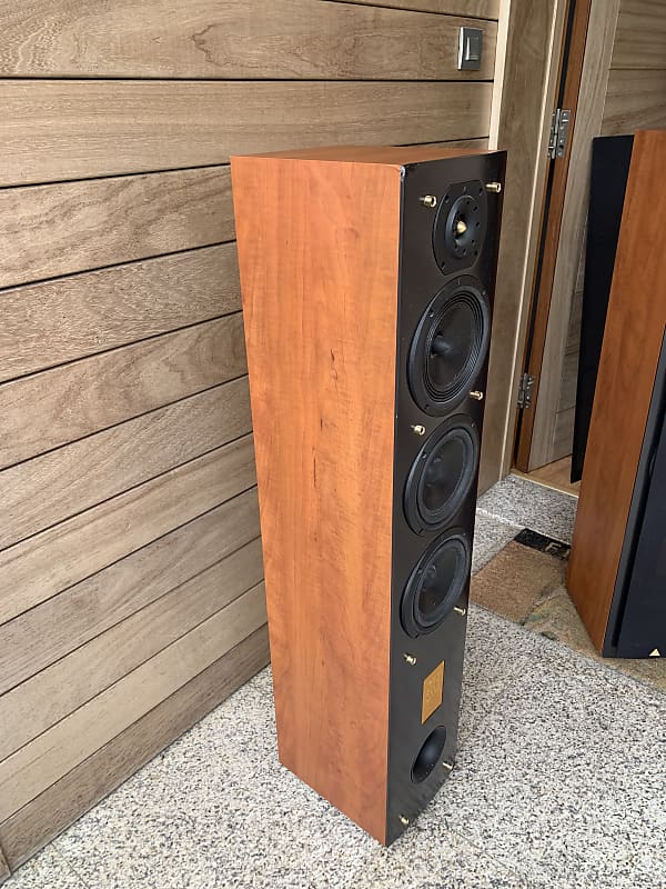 TRIANGLE CELIUS 202 ( STEREOPHILE CLASS A )