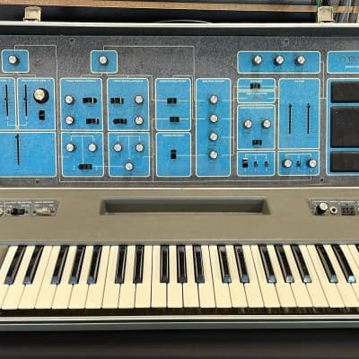 Vintage Moog Music Model 2090 Micromoog Synthesizer