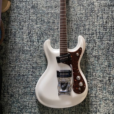 Mosrite Ventures 1991 - Hand Signed by Semie! image 2