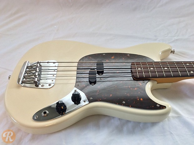 Fender Mustang Bass Vintage White 2012 image 4