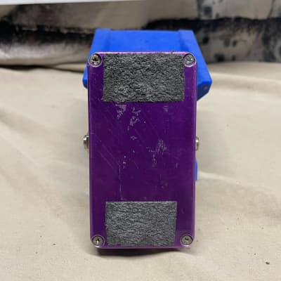 Tone Factor ( pre-Mojo Hand FX ) Huckleberry v1 Fuzz Pedal - Purple image 7