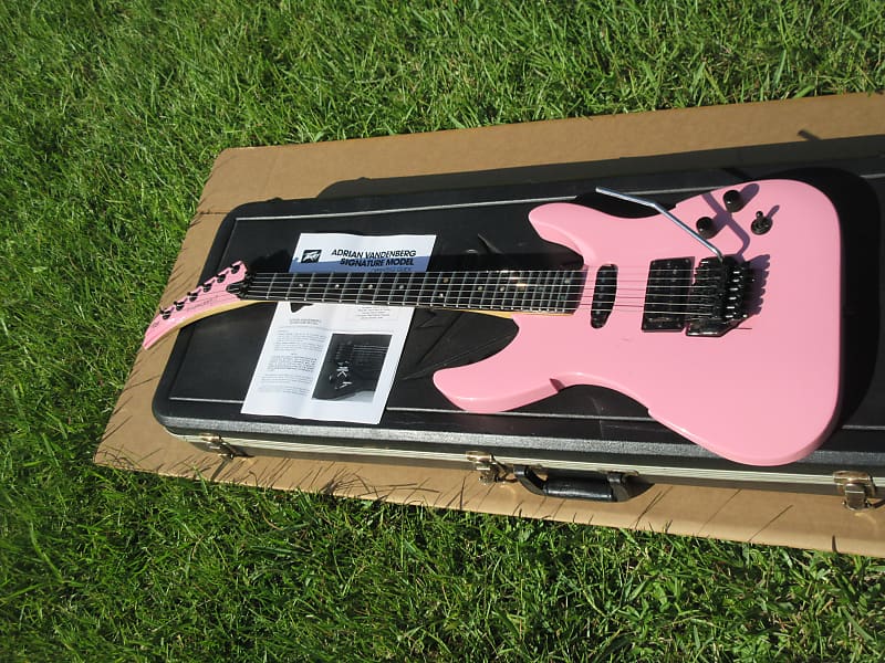 Vintage Peavey Vandenberg Signature Rock It Pink with Peavey Case