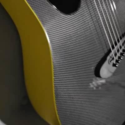 Donner Rising G Pro - Standard carbon fiber pattern and yellow image 6