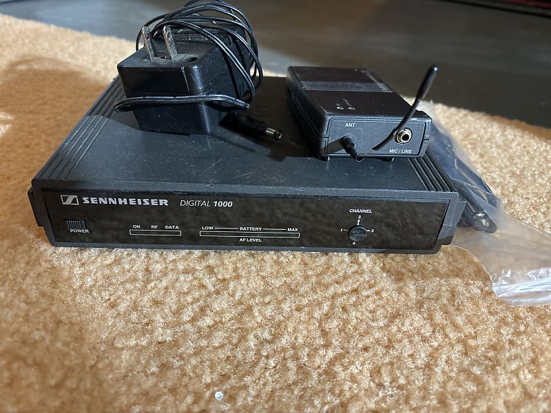Sennheiser Digital 1000 guitar wireless Reverb