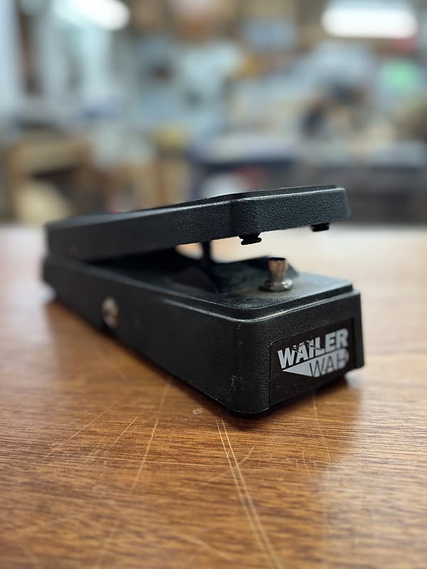 Electro-Harmonix Wailer Wah