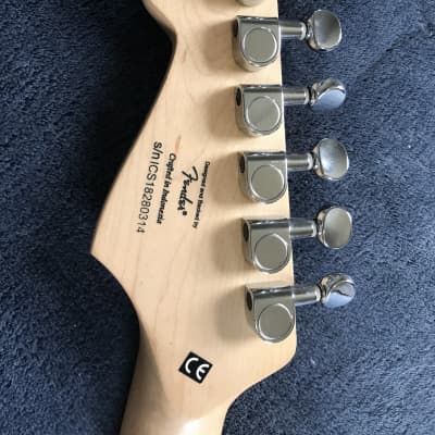2019 Squier Mini Stratocaster V2 Black, with Rosewood Fretboard image 5