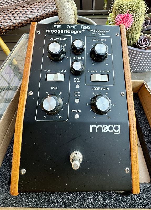 Moog Moogerfooger MF-104Z Analog Delay