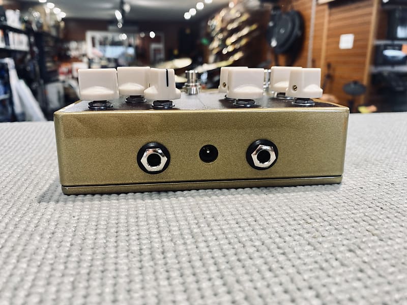 EarthQuaker Devices Hoof Reaper Double Fuzz with Octave Up EarthQuaker Devices Hoof Reaper Double Fuzz with Octave Up