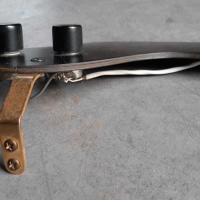 Loaded hnobs and pots hagstrom HL 550 Pickguard - Black and Gold bracket image 2