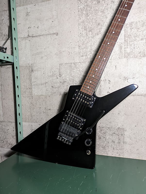 FERNANDES BX Explorerタイプ ギター エクスプローラー 中古品 FERNANDES BXB-75 エクスプローラーベース・タイプ