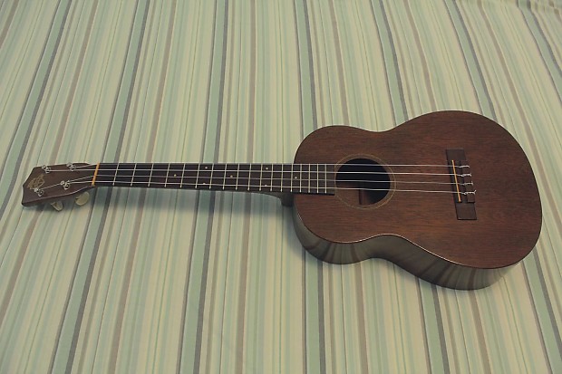 Favilla baritone ukulele 1950 60s Natural Mahogany