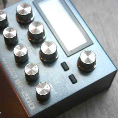BOSS IR-200 Amp and IR Cabinet image 2