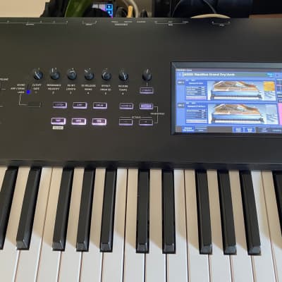 Korg Nautilus 73-Key Music Workstation 2025 - Black image 8