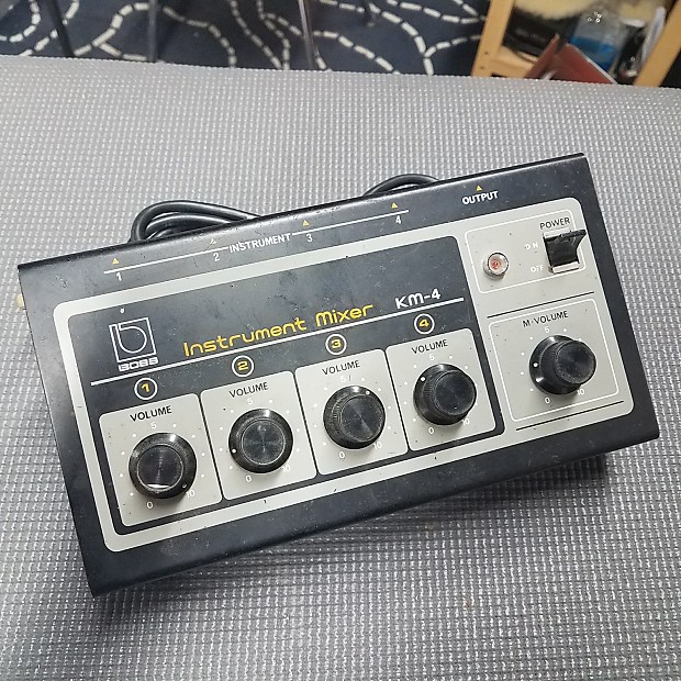 BOSS KM-04 アナログミキサー 4チャンネル Boss-KM-04-Micro-Mixer-230321-