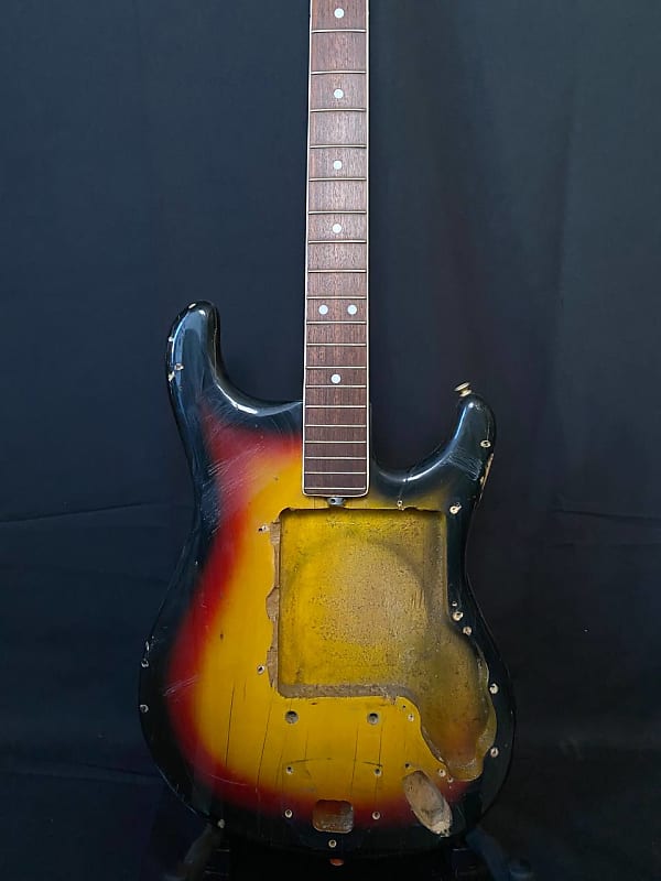 Solo guitar body and neck made in Italy for projects image 1