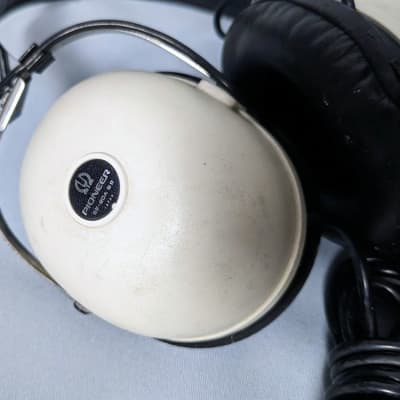 Pioneer SE-20A Stereo Headphones (1970-73) White image 5