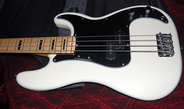 1984-87 Fender Japan PB-62 Precision Bass - Olympic white