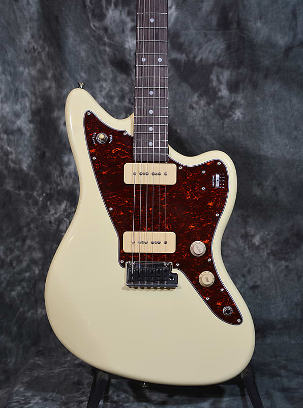 Tagima TW Series 61 Off Shite Offset Jazz Master Dual P-90