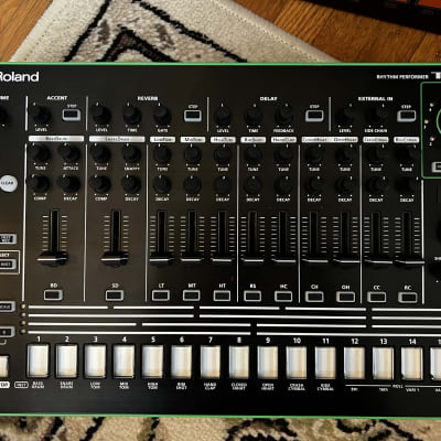 Roland AIRA TR-8 Rhythm Performer with 7x7 Expansion 2014 - Present - Black image 3