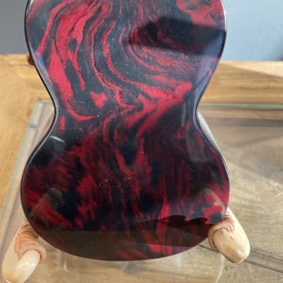 Maccaferri Islander soprano ukulele Dark red swirl image 1