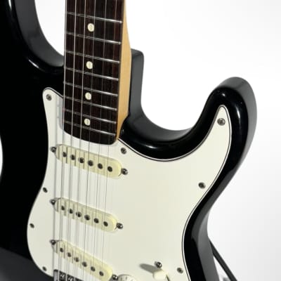 Fender Standard Stratocaster *1992* with Vintage Tremolo, Rosewood Fretboard Black image 5