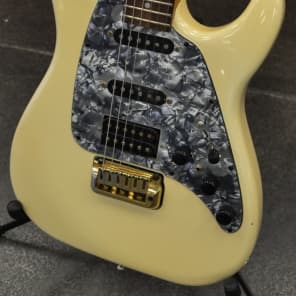 Alvarez Custom Classic 6-String Electric Guitar with Hardshell Case image 6