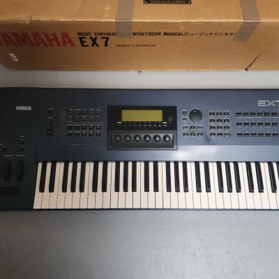 Yamaha EX7 1998 - Blue