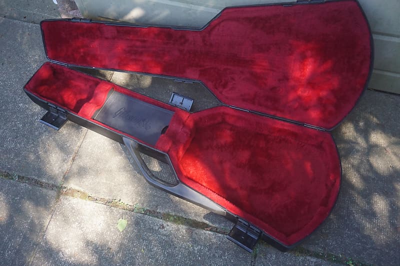 1979 Gibson Gen 2 'Chainsaw' Protector Case Red Interior Reverb