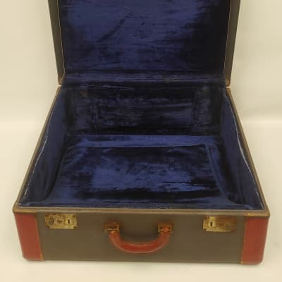 Vintage Sonola Accordion Case - 20 X 17.5 X 9 with Locking Latches & Key image 7