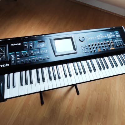 Roland V-Synth 2.0 virtual analog Synth Keyboard Sampler COSM Morphing machine